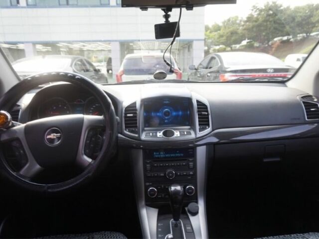 Белый Шевроле Каптива, объемом двигателя 2 л и пробегом 102 тыс. км за 2800 $, фото 9 на Automoto.ua