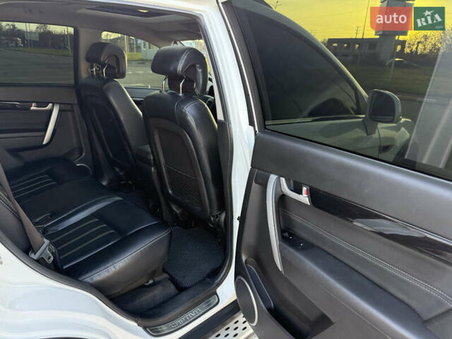 Белый Шевроле Каптива, объемом двигателя 2.23 л и пробегом 228 тыс. км за 12499 $, фото 21 на Automoto.ua