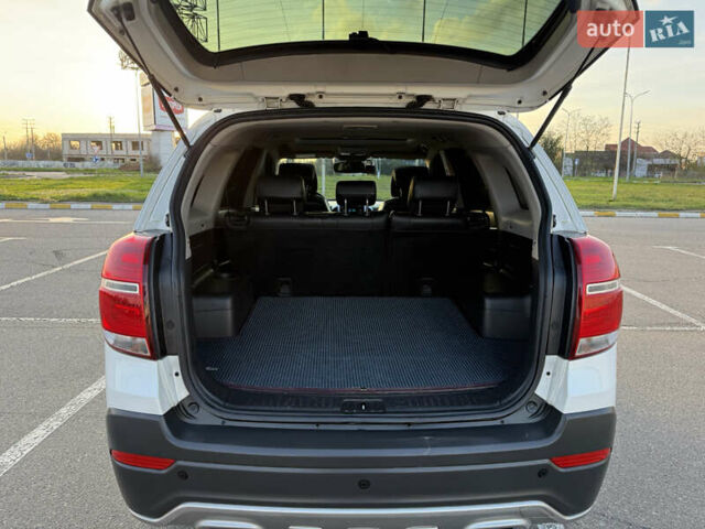 Белый Шевроле Каптива, объемом двигателя 2.23 л и пробегом 228 тыс. км за 12499 $, фото 27 на Automoto.ua