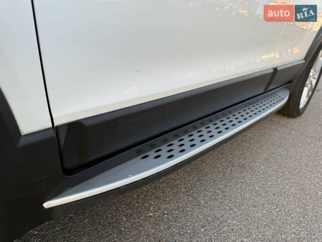 Белый Шевроле Каптива, объемом двигателя 2.23 л и пробегом 228 тыс. км за 12499 $, фото 32 на Automoto.ua