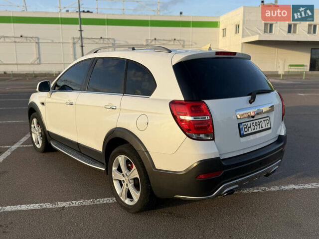 Белый Шевроле Каптива, объемом двигателя 2.23 л и пробегом 228 тыс. км за 12499 $, фото 9 на Automoto.ua