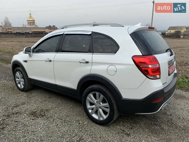 Білий Шевроле Каптіва, об'ємом двигуна 2 л та пробігом 186 тис. км за 12300 $, фото 5 на Automoto.ua