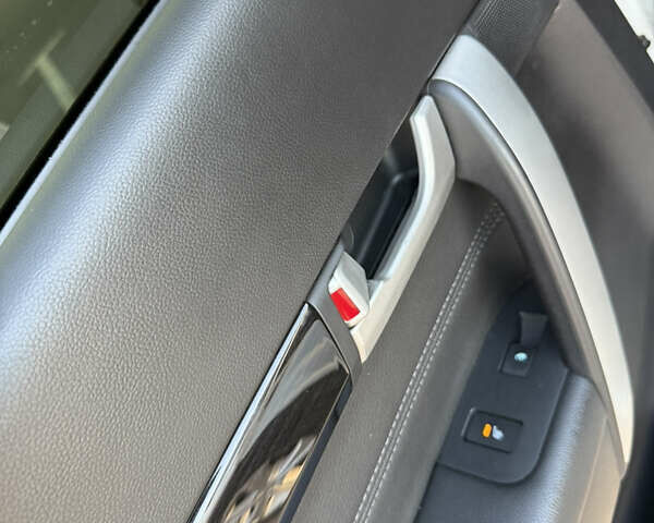 Белый Шевроле Каптива, объемом двигателя 2.23 л и пробегом 228 тыс. км за 12499 $, фото 26 на Automoto.ua