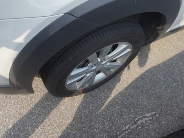 Белый Шевроле Каптива, объемом двигателя 2 л и пробегом 102 тыс. км за 2800 $, фото 6 на Automoto.ua