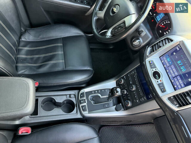 Белый Шевроле Каптива, объемом двигателя 2.23 л и пробегом 228 тыс. км за 12499 $, фото 30 на Automoto.ua