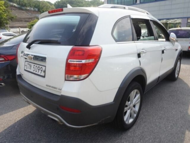 Белый Шевроле Каптива, объемом двигателя 2 л и пробегом 102 тыс. км за 2800 $, фото 4 на Automoto.ua