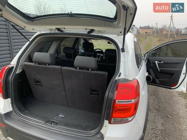 Белый Шевроле Каптива, объемом двигателя 2 л и пробегом 186 тыс. км за 12700 $, фото 16 на Automoto.ua