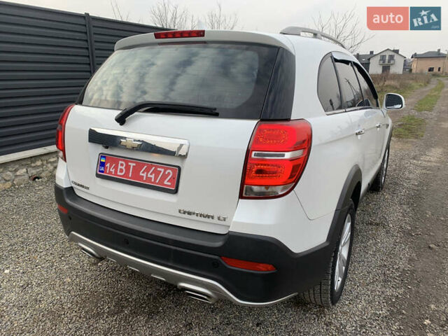 Белый Шевроле Каптива, объемом двигателя 2 л и пробегом 186 тыс. км за 12700 $, фото 6 на Automoto.ua