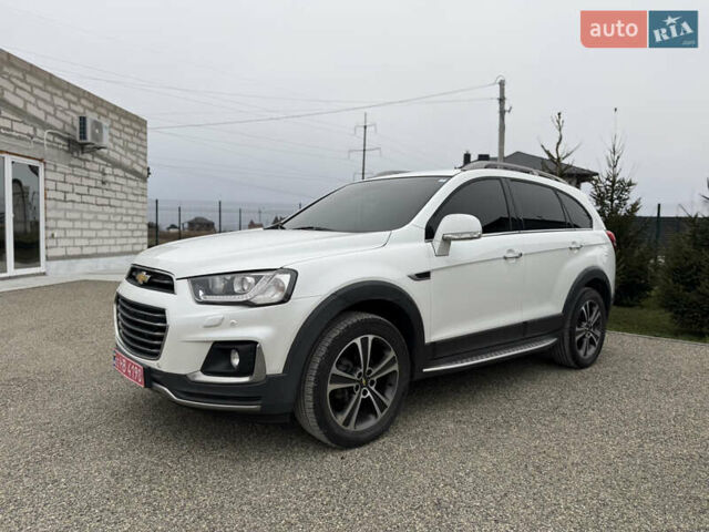 Білий Шевроле Каптіва, об'ємом двигуна 2 л та пробігом 180 тис. км за 13999 $, фото 6 на Automoto.ua