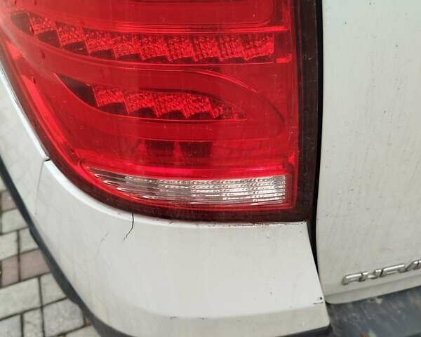 Білий Шевроле Каптіва, об'ємом двигуна 2.23 л та пробігом 255 тис. км за 14900 $, фото 2 на Automoto.ua