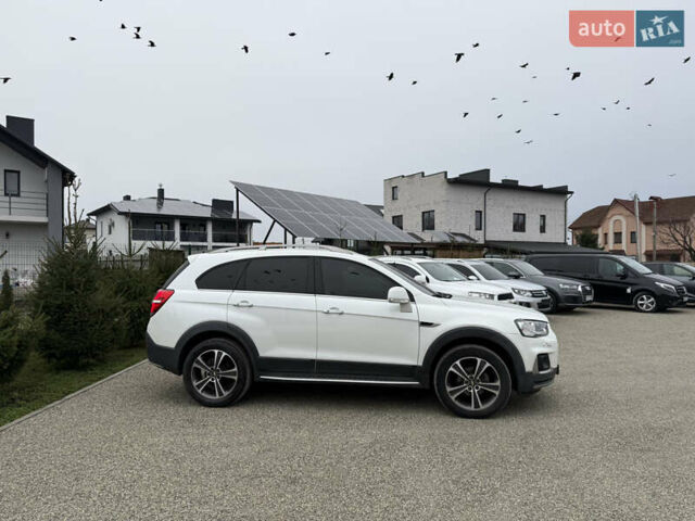 Білий Шевроле Каптіва, об'ємом двигуна 2 л та пробігом 180 тис. км за 13999 $, фото 14 на Automoto.ua