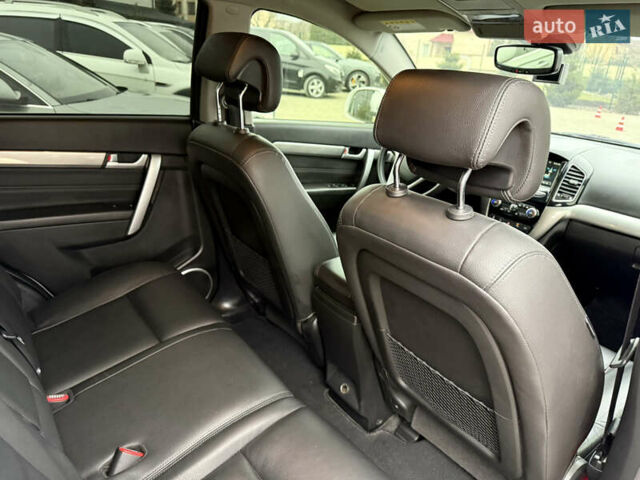 Білий Шевроле Каптіва, об'ємом двигуна 2 л та пробігом 180 тис. км за 13999 $, фото 20 на Automoto.ua