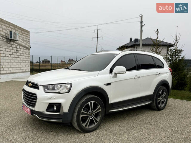 Білий Шевроле Каптіва, об'ємом двигуна 2 л та пробігом 180 тис. км за 13999 $, фото 5 на Automoto.ua