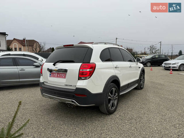 Білий Шевроле Каптіва, об'ємом двигуна 2 л та пробігом 180 тис. км за 13999 $, фото 12 на Automoto.ua