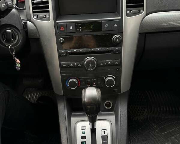 Бежевый Шевроле Каптива, объемом двигателя 2.4 л и пробегом 150 тыс. км за 8700 $, фото 9 на Automoto.ua