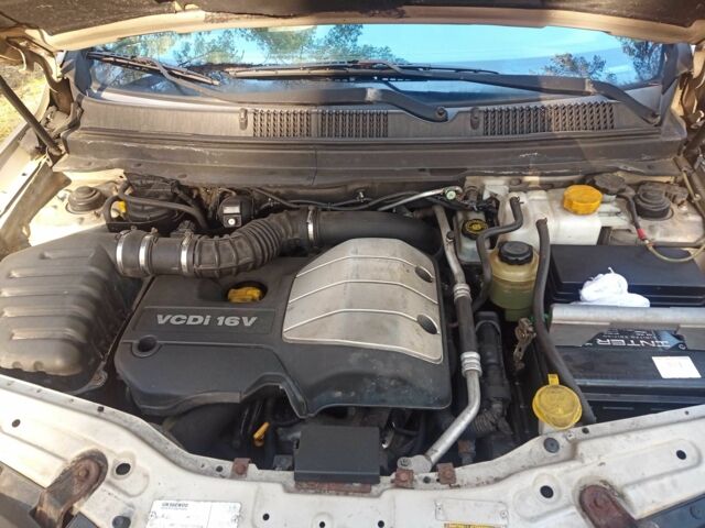 Бежевый Шевроле Каптива, объемом двигателя 2 л и пробегом 330 тыс. км за 3660 $, фото 12 на Automoto.ua