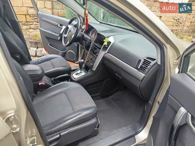 Бежевий Шевроле Каптіва, об'ємом двигуна 1.99 л та пробігом 253 тис. км за 7500 $, фото 22 на Automoto.ua