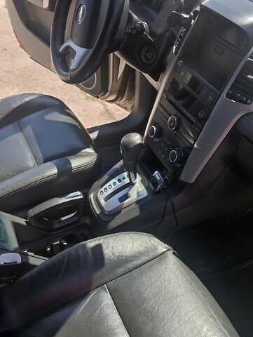 Бежевый Шевроле Каптива, объемом двигателя 2.4 л и пробегом 251 тыс. км за 7600 $, фото 8 на Automoto.ua