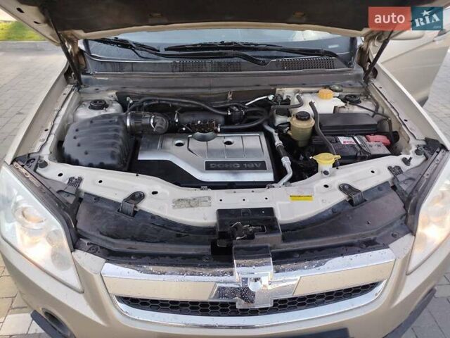 Бежевый Шевроле Каптива, объемом двигателя 2.4 л и пробегом 204 тыс. км за 6900 $, фото 10 на Automoto.ua