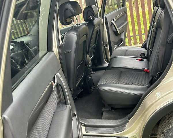 Шевроле Каптива 2007 в Богородчанах на Automoto.ua Бежевый Шевроле Каптива, объемом двигателя 2.41 л и пробегом 247 тыс. км за 7300 $, фото 15 на Automoto.ua