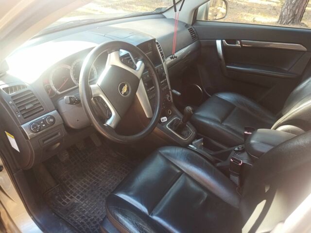 Бежевый Шевроле Каптива, объемом двигателя 2 л и пробегом 330 тыс. км за 3660 $, фото 5 на Automoto.ua