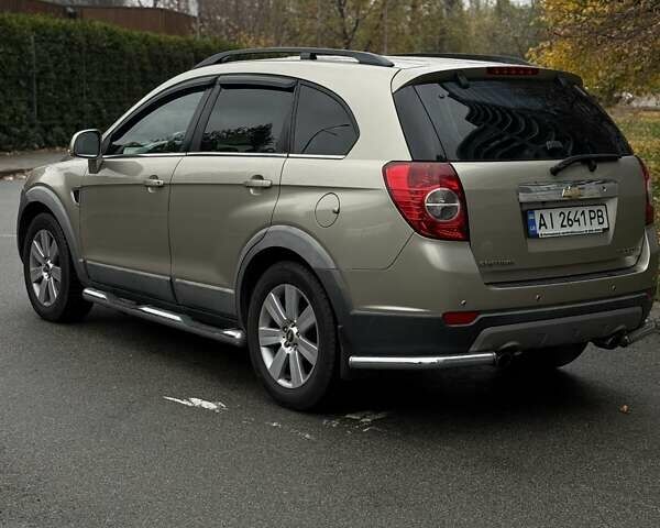 Бежевый Шевроле Каптива, объемом двигателя 2.4 л и пробегом 150 тыс. км за 8700 $, фото 5 на Automoto.ua