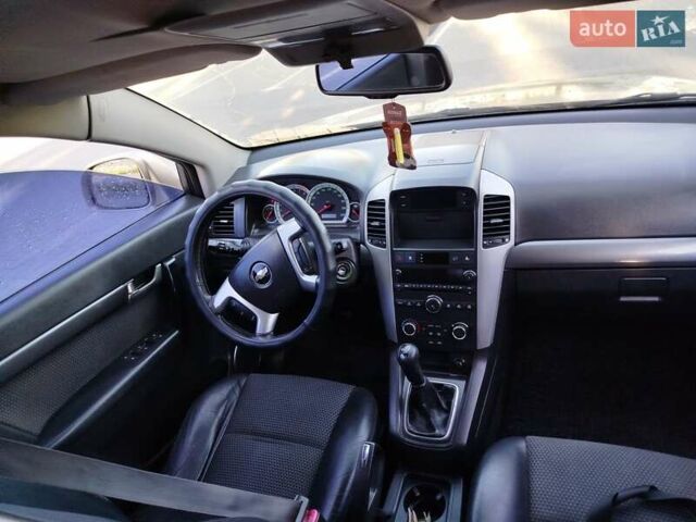 Бежевый Шевроле Каптива, объемом двигателя 2.4 л и пробегом 204 тыс. км за 6900 $, фото 12 на Automoto.ua