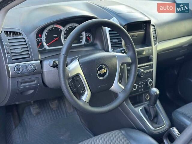 Бежевий Шевроле Каптіва, об'ємом двигуна 2.4 л та пробігом 155 тис. км за 6550 $, фото 9 на Automoto.ua