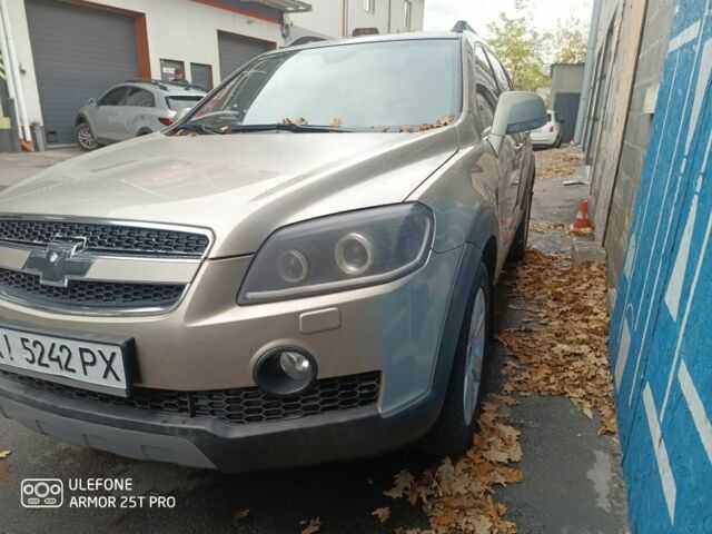 Шевроле Каптіва 2007 у Софіївська Борщагівка на Automoto.ua Бежевий Шевроле Каптіва, об'ємом двигуна 2.4 л та пробігом 289 тис. км за 5000 $, фото 7 на Automoto.ua