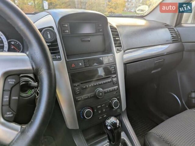 Бежевый Шевроле Каптива, объемом двигателя 2.41 л и пробегом 290 тыс. км за 4800 $, фото 1 на Automoto.ua