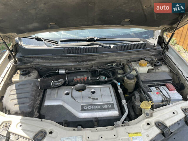 Бежевый Шевроле Каптива, объемом двигателя 2.41 л и пробегом 249 тыс. км за 8300 $, фото 16 на Automoto.ua