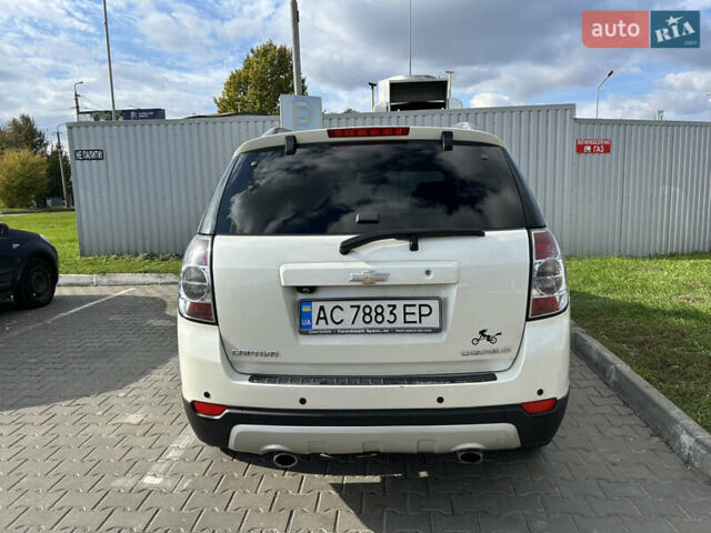 Бежевый Шевроле Каптива, объемом двигателя 2.2 л и пробегом 286 тыс. км за 10500 $, фото 3 на Automoto.ua