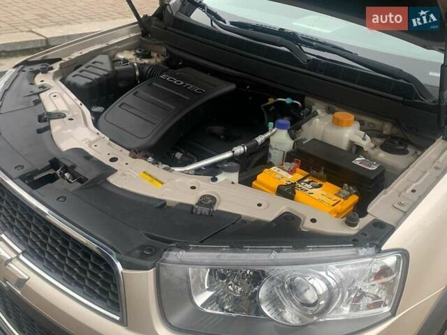 Бежевий Шевроле Каптіва, об'ємом двигуна 2.38 л та пробігом 184 тис. км за 10000 $, фото 15 на Automoto.ua