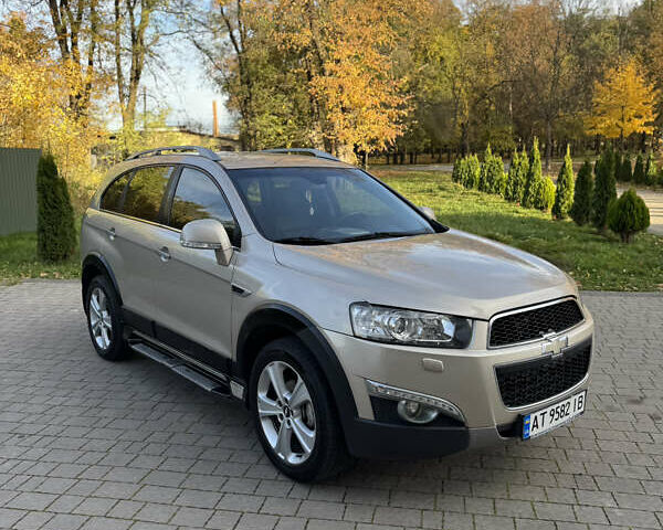 Бежевый Шевроле Каптива, объемом двигателя 3 л и пробегом 178 тыс. км за 12900 $, фото 11 на Automoto.ua