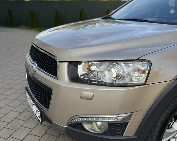 Бежевый Шевроле Каптива, объемом двигателя 3 л и пробегом 178 тыс. км за 12900 $, фото 26 на Automoto.ua