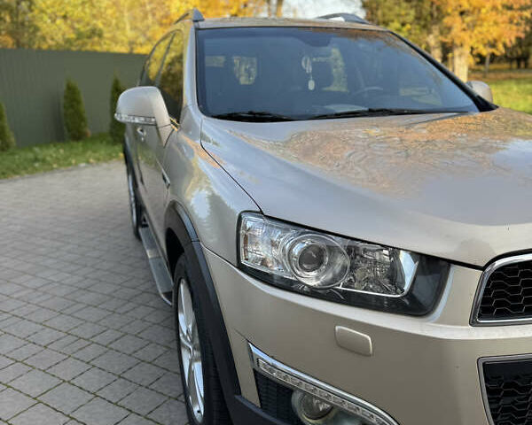 Бежевый Шевроле Каптива, объемом двигателя 3 л и пробегом 178 тыс. км за 12900 $, фото 24 на Automoto.ua