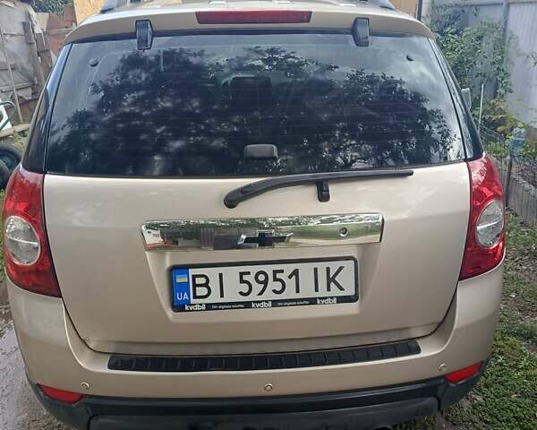 Бежевий Шевроле Каптіва, об'ємом двигуна 2.23 л та пробігом 235 тис. км за 11700 $, фото 5 на Automoto.ua