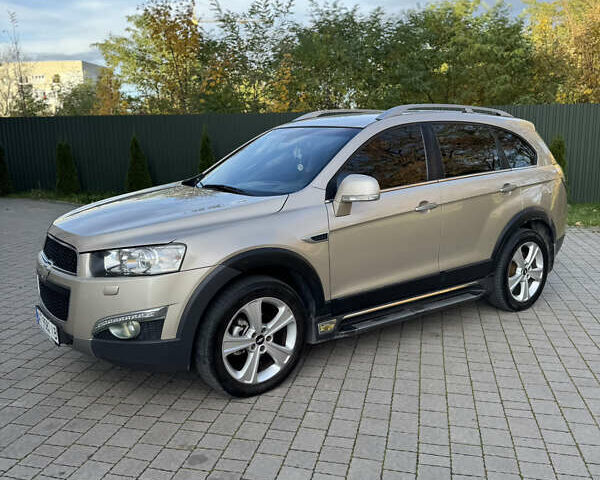 Бежевый Шевроле Каптива, объемом двигателя 3 л и пробегом 178 тыс. км за 12900 $, фото 5 на Automoto.ua