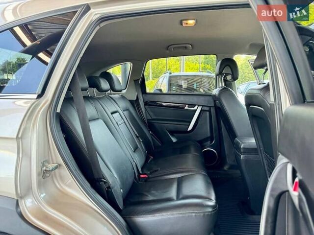 Шевроле Каптива 2012 в Виннице на Automoto.ua Бежевый Шевроле Каптива, объемом двигателя 2.23 л и пробегом 180 тыс. км за 11900 $, фото 1 на Automoto.ua