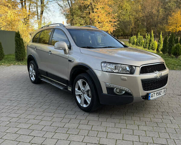Бежевый Шевроле Каптива, объемом двигателя 3 л и пробегом 178 тыс. км за 12900 $, фото 12 на Automoto.ua