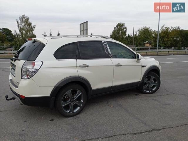 Бежевий Шевроле Каптіва, об'ємом двигуна 2.2 л та пробігом 250 тис. км за 11500 $, фото 2 на Automoto.ua