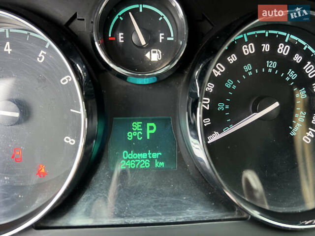Бежевый Шевроле Каптива, объемом двигателя 2.38 л и пробегом 247 тыс. км за 9000 $, фото 10 на Automoto.ua