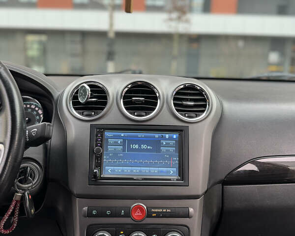 Бежевый Шевроле Каптива, объемом двигателя 2.38 л и пробегом 247 тыс. км за 9000 $, фото 12 на Automoto.ua