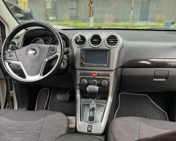 Бежевый Шевроле Каптива, объемом двигателя 2.38 л и пробегом 247 тыс. км за 9000 $, фото 17 на Automoto.ua