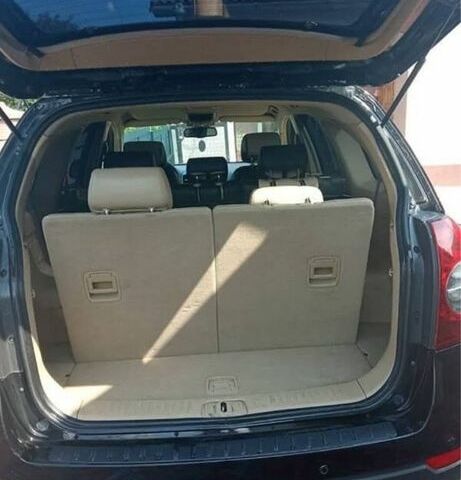 Черный Шевроле Каптива, объемом двигателя 2 л и пробегом 240 тыс. км за 7600 $, фото 1 на Automoto.ua