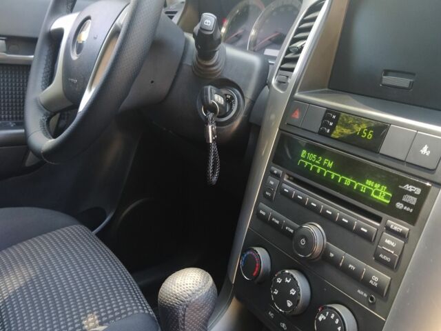 Черный Шевроле Каптива, объемом двигателя 2.4 л и пробегом 220 тыс. км за 6700 $, фото 4 на Automoto.ua