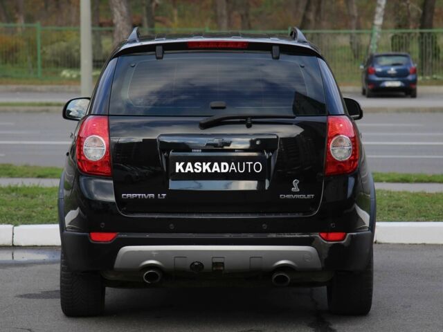 Черный Шевроле Каптива, объемом двигателя 2 л и пробегом 215 тыс. км за 8400 $, фото 4 на Automoto.ua