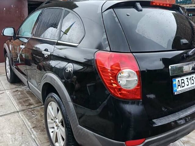 Черный Шевроле Каптива, объемом двигателя 2.41 л и пробегом 173 тыс. км за 7450 $, фото 4 на Automoto.ua