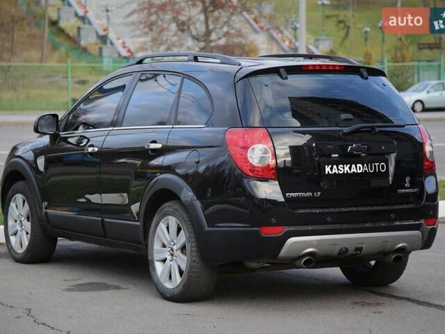 Чорний Шевроле Каптіва, об'ємом двигуна 1.99 л та пробігом 215 тис. км за 8400 $, фото 3 на Automoto.ua