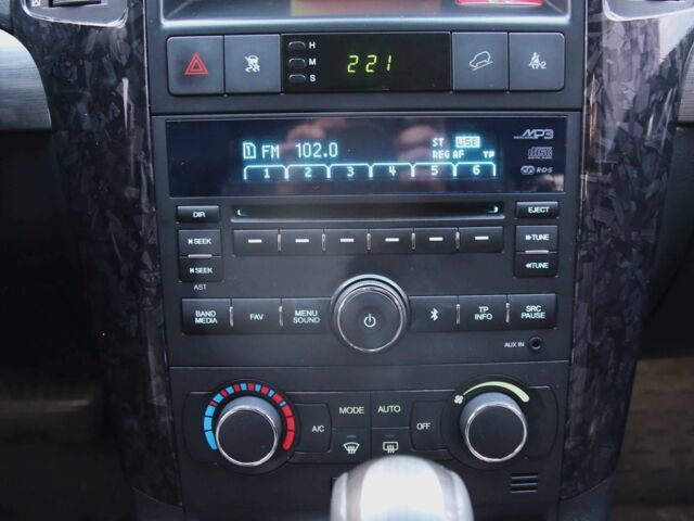 Черный Шевроле Каптива, объемом двигателя 2 л и пробегом 215 тыс. км за 8400 $, фото 12 на Automoto.ua